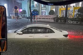 Cận cảnh Đà Nẵng trong trận mưa kỷ lục