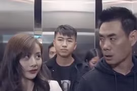 Được gái xinh để ý trong thang máy và sự thật “ngất xỉu"