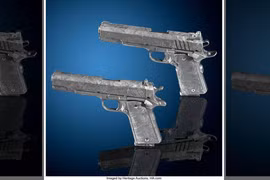 Kinh ngạc khẩu súng được làm từ thiên thạch “già” bằng tuổi Trái đất