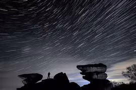 Tối nay và rạng sáng mai mưa sao băng bùng nổ trên bầu trời