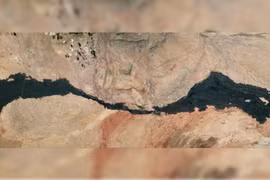 Ngắm nhìn dòng dung nham lớn nhất Trái Đất từ không gian