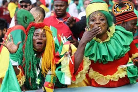 Màn hóa trang tài tình của các "cầu thủ thứ 12" tại World Cup 2022