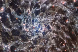 Ngắm “bộ xương” thiên hà tuyệt đẹp qua kính viễn vọng James Webb