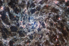 Ngắm “bộ xương” thiên hà tuyệt đẹp qua kính viễn vọng James Webb