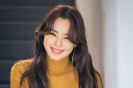 Lấy đại anh thợ điện để khỏi bị giục cưới, nào ngờ trúng số độc đắc 