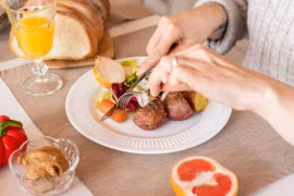 Thực phẩm người ung thư dạ dày không nên để lâu trong tủ lạnh 