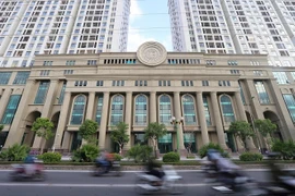 Cổ phiếu bị đình chỉ giao dịch, “sức khỏe” Hải Phát, Apax Holdings ra sao?