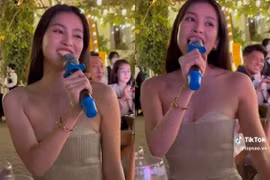 Hoa hậu Tiểu Vy bị hiểu nhầm vì bộ váy có thiết kế lạ