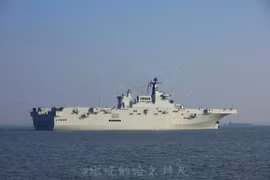 Tàu đổ bộ tấn công Type 075 thứ hai của Trung Quốc ra khơi lần đầu