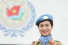 'Bóng hồng' 9x lên đường làm nhiệm vụ gìn giữ hoà bình