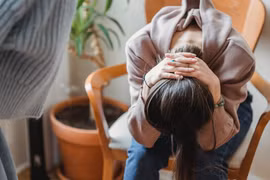 Nhà trai bỏ về vì thái độ của nhà gái khi bàn chuyện cưới xin