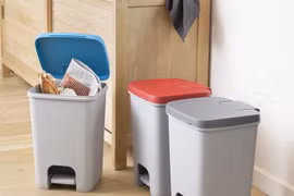 Đặt 2 thứ ở phòng khách, bảo sao làm mãi vẫn không khá lên được