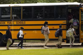 Phát hiện hóa chất gây ung thư trong quần áo trẻ em