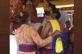 Yêu nhau có thai rồi bị nhà trai quay xe phút chót