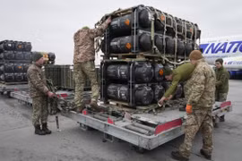 Phương Tây sẽ viện trợ quân sự cho Ukraine đến bao giờ?