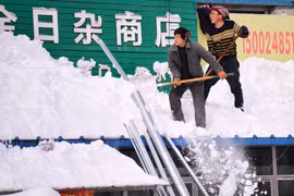 Thành phố ở Trung Quốc hứng lượng tuyết kỷ lục sau 116 năm