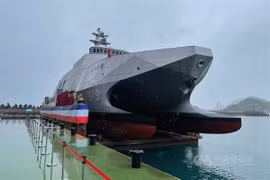 Sức mạnh hộ vệ hạm tàng hình cực độc Đài Loan vừa hạ thủy