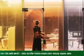 Nhà vệ sinh ở Tokyo bỗng thành xuyên thấu