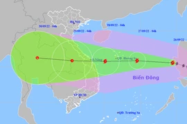 Bão số 4 giật cấp 17, miền Trung mưa to từ chiều 27/9