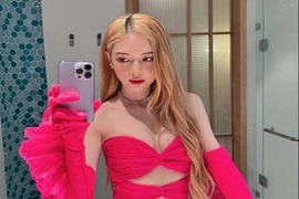 Bạn gái cũ Trịnh Thăng Bình mê váy cut-out màu nổi để tôn da trắng