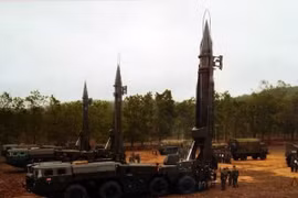 Hình ảnh kho vũ khí hàng đầu Việt Nam với tên lửa Scud và S-300