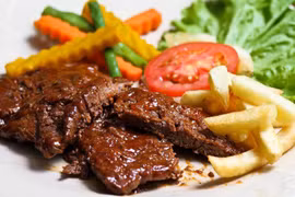 Những người cần tránh xa thịt đỏ