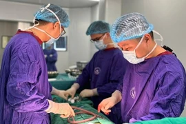 Chưa có loại filler nào đảm bảo tuyệt đối để nâng ngực