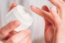 Kem dưỡng trắng da Epop bị đình chỉ lưu hành 