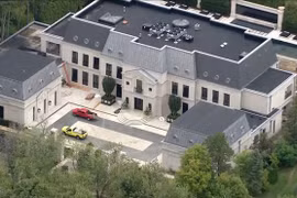 Biệt thự 100 triệu USD nơi rapper Drake đang tự cách ly