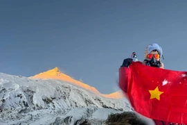 Người Việt đầu tiên chinh phục đỉnh Manaslu, ngọn núi cao thứ 8 thế giới