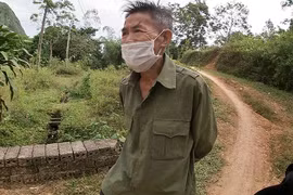 Kì lạ nghề nhặt phân “vua”