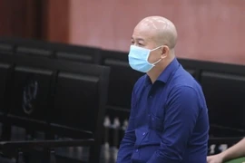 Bị tuyên án chung thân, Út "trọc" đẫn đờ giữa phòng xử án