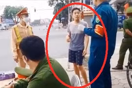 Bác sĩ BV Tai Mũi Họng Trung ương xin lỗi vì không đeo khẩu trang ra đường