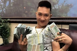 Công an Lào Cai lập hồ sơ đưa Huấn "hoa hồng" đi cai nghiện bắt buộc 