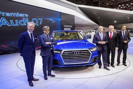 Audi Q7 2016 “giảm cân” 325 kg thần kì