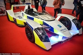 Đường đua F1 truyền cảm hứng cho xe cảnh sát