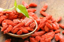 Video: Làm thế này sau 1 tháng hết luôn tóc bạc, tóc rụng