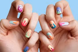 Video: Xem những hình ảnh này, các cô nàng còn muốn sơn móng tay gel?