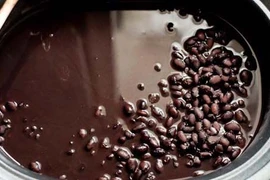 Video: Chính xác nước đậu đen rang có những tác dụng gì?