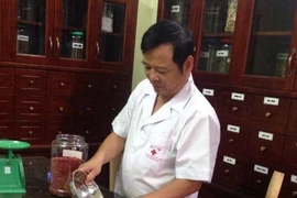 Tại sao Kim Ngân Hoa được săn lùng trong mùa dịch cúm?