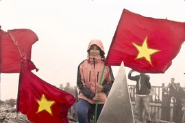 Lướt mây ngắm Tây Bắc mùa lúa chín