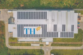 Anh Hùng Lao động Thái Hương được tôn vinh Nhà Lãnh đạo phát triển bền vững của năm ở hạng mục toàn cầu