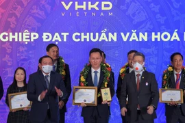 VietinBank là “Doanh nghiệp đạt chuẩn văn hóa kinh doanh Việt Nam” năm 2021
