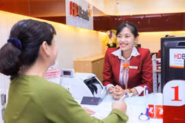 Tưng bừng quà tặng từ HDBank nhân dịp quốc tế thiếu nhi