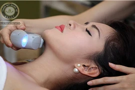 Da đẹp, sạch mụn nhờ liệu pháp cao cấp TheraClear 