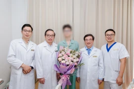 Chàng trai trẻ vượt “cửa tử” sau ca phẫu thuật khối u xương khổng lồ cực hiếm gặp