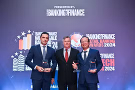 Các tổ chức quốc tế đánh giá cao chiến lược bán lẻ cộng hưởng số hóa của HDBank