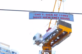 EVNHANOI tăng cường kiểm tra an toàn hành lang lưới điện