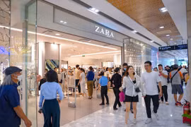 Thị trường bán lẻ Việt Nam sôi động: TTTM không ngừng hút khách