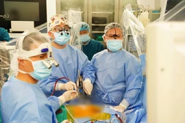 Phẫu thuật nội soi toàn bộ chữa bệnh tim bẩm sinh cho bệnh nhi 3 tuổi